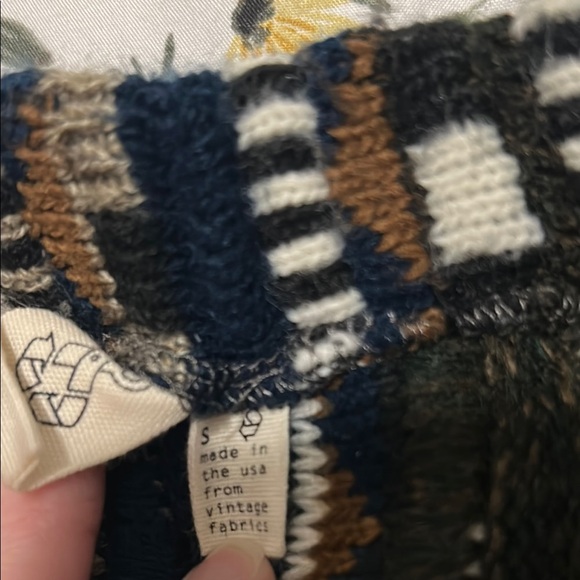 Urban Renewal Coogi Style Vintage Sweater Skirt - Picture 4 of 4